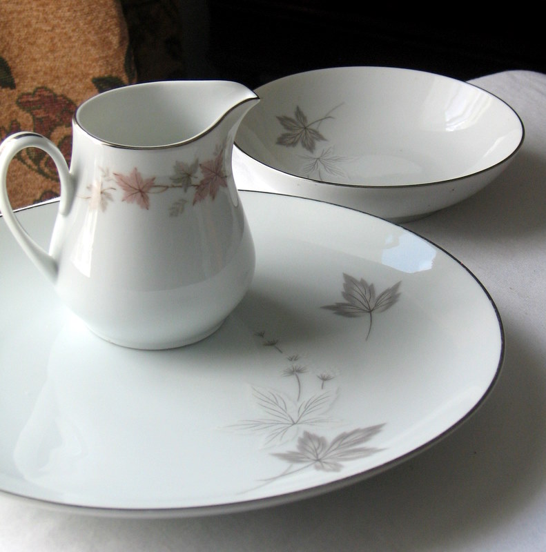 Light Color Vintage Dinnerware for Fall Table Setting