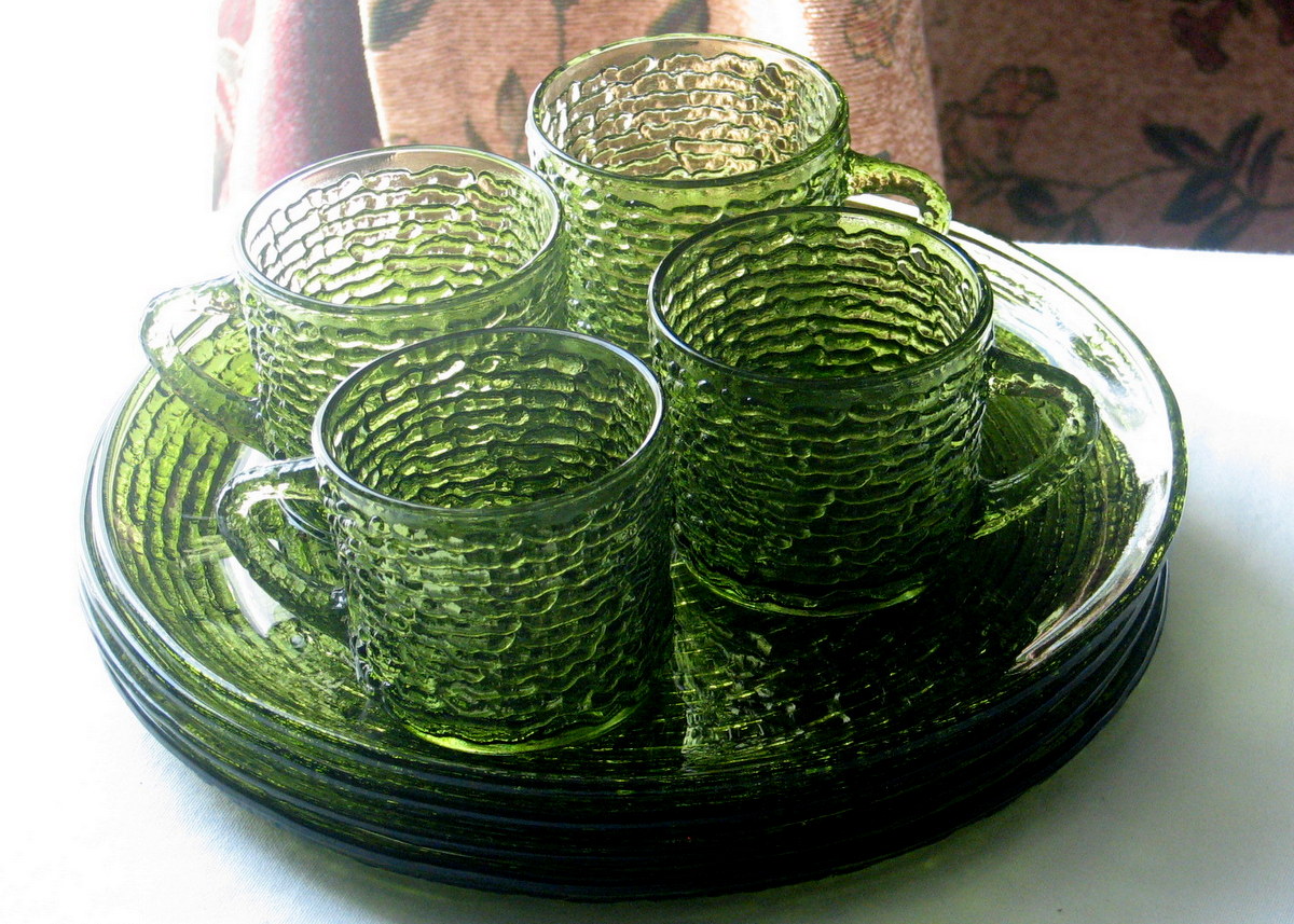 Soreno vintage glass snack sets