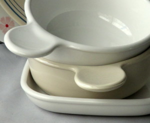 Grab It dishes in white and almond