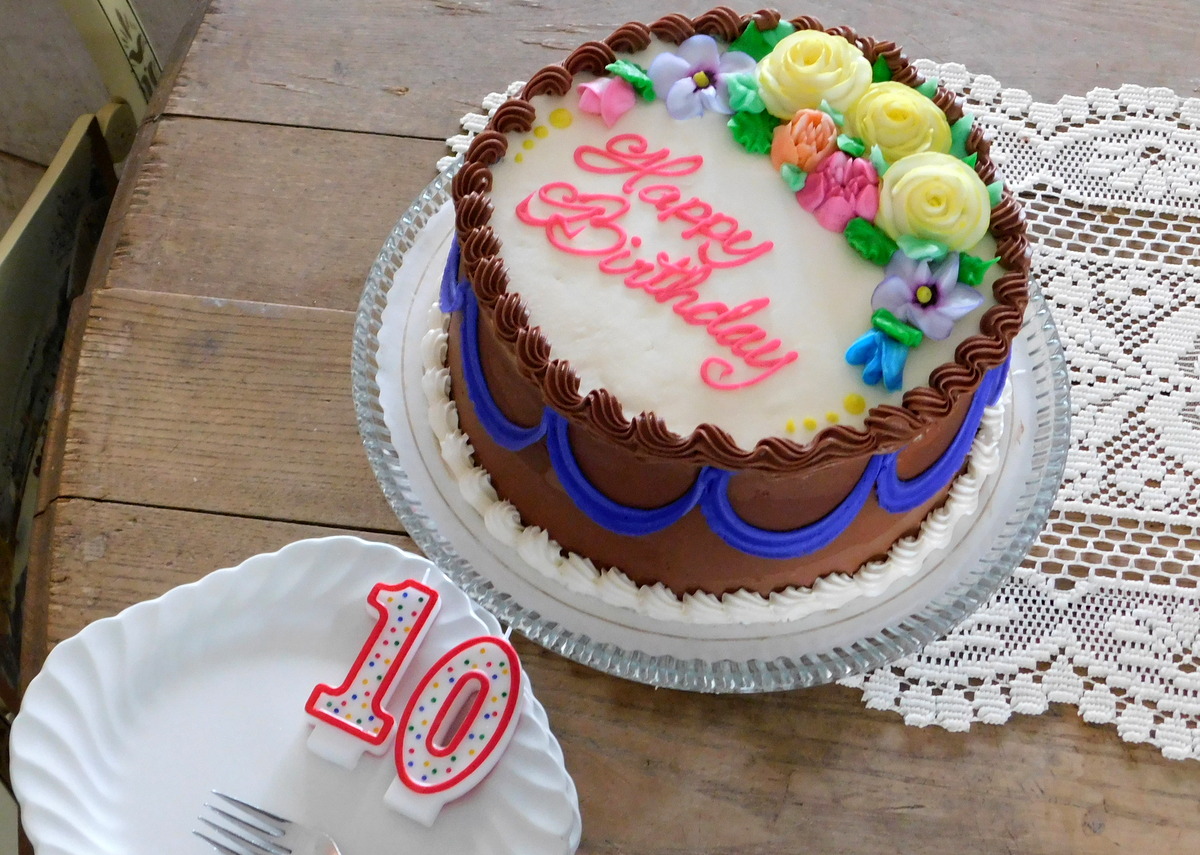 Dishie blog 10th birthday cake