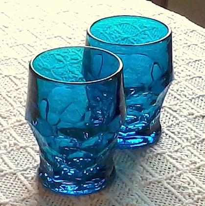 Glass tumblers in the Georgian pattern