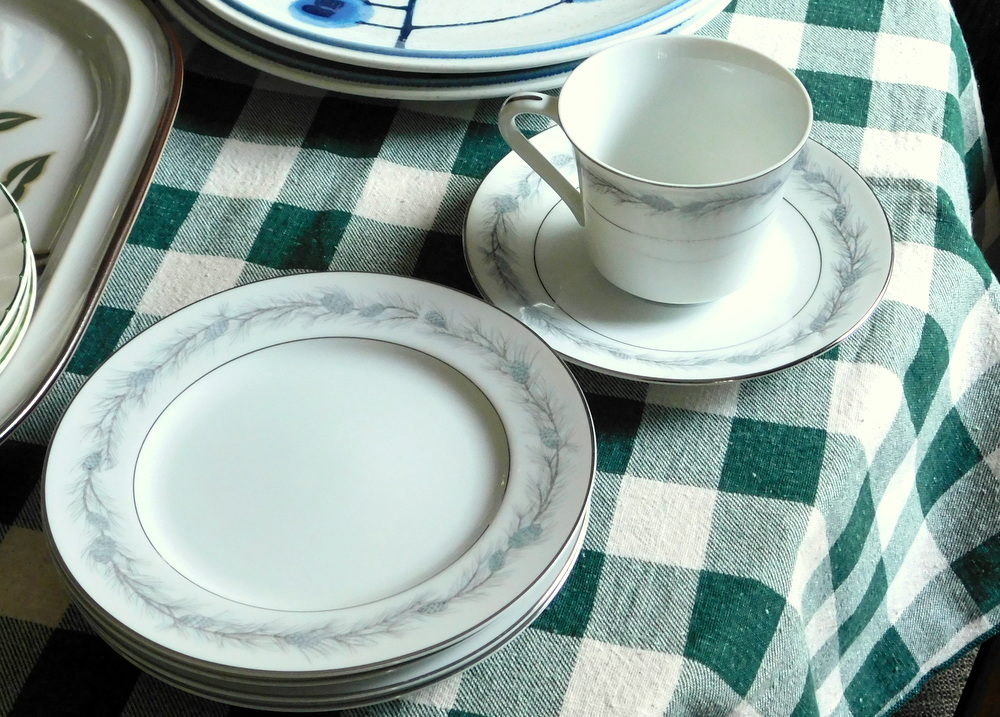 Duchess pattern vintage dinnerware by Style House